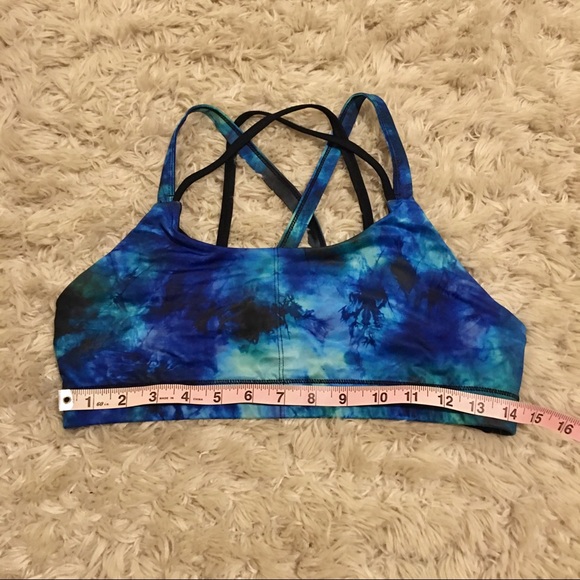 Champion 💙 Tie-Dye Sports Bra - Picture 4 of 4
